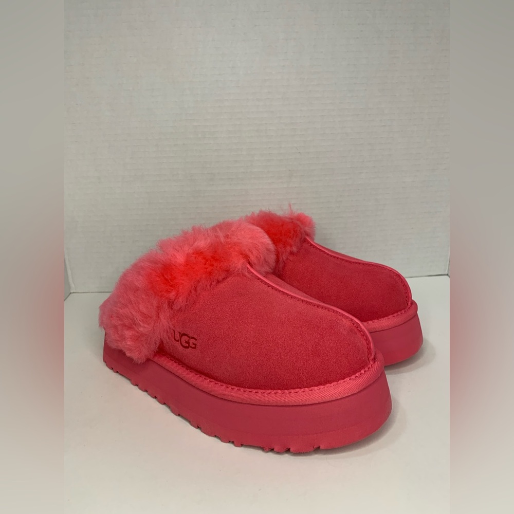 UGG Platform Women Slippers Size 5
